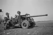 the crew a British Army Vickers QF 3 7 inch anti-aircraft gun plac- 1930s Photo