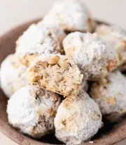 12 WALNUT SNOWBALL COOKIES YUMMY YUMMY