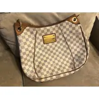 在飛比找蝦皮購物優惠-LV Louis Vuitton 白色棋盤格金牌南瓜包 N5