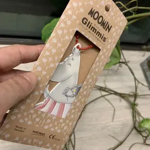 ❤Lika小舖❤4全新日本購入瑞典製造MOOMIN Glimmis 慕敏家族嚕嚕米媽媽夜間亮光吊飾兒童安全腳踏車反光