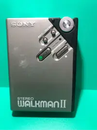在飛比找Yahoo!奇摩拍賣優惠-［二手隨身聽］早期SONY Walkman  II WM-2