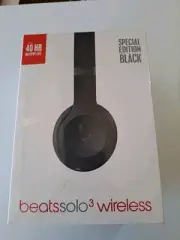 Beats Solo3 Wireless On-Ear Headphones Apple W1 Chip Class 1 Bluetooth - New