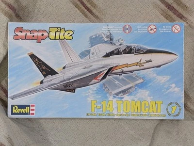 Brand New Sealed REVELL SNAPTITE F-14 TOMCAT MODEL KIT