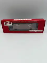 HO Atlas 40' Postwar Box Car w/6' Door. Erie Lackawanna # 70318. Sealed.