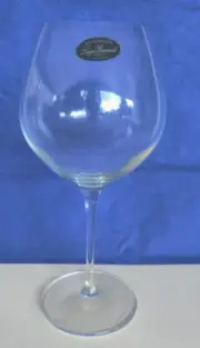 Luigi Bormioli Accademia Stemware