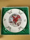 ROYAL DOULTON BoneChina CHRISTMAS PLATE 1982 Santa Angels Mistletoe 21cms In box