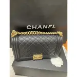 售出CHANEL BOY金釦荔枝皮25