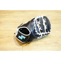 在飛比找蝦皮購物優惠-15年新款 SSK牛皮棒球一壘手手套 特價 黑白配色