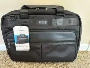 Targus 15.6 Mobile Elite Topload Laptop Case. NWT