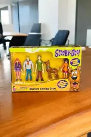 New Scooby Doo Mystery Solving Crew Five Articulated Figures Sealed Package