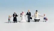 Noch 15860 - Wedding Party Figures - OO Gauge