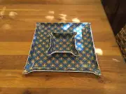 VTG ACRYLIC LUCITE SQUARE SHAPED CHIP & DIP SERVING TRAY - BLUE w FLORAL DESIGN