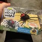 Robo Alive Crawling Spider Battery-Powered Robotic Toy by ZURU Black widow
