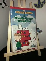 A Charlie Brown Christmas (VHS, 1999, Clamshell Case)