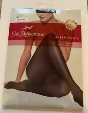 Pantyhose Hanes Silk Reflections Control Top Lasting Sheer Toe Sz EF Jet Black