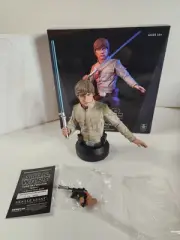 Gentle Giant Star Wars Empire Strikes Back Luke Skywalker Bespin Mini Bust COA