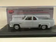 1/43 TRAX TRR109B 1951 Ford Custom Twin Spinner TAN