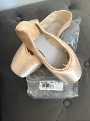 New! Bloch #S0105L Aspiration Pointe Shoes Size 7.5 C