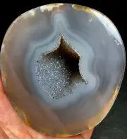 404g WOW! Agate Geode! NATURAL CARNELIAN CRYSTAL QUARTZ Geode Agate k980