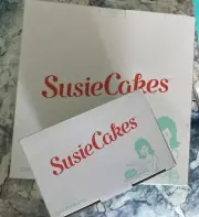 Susie Cakes - Cake Stand Limited Edition - Aqua - 2 Piece Dishwasher Safe - New