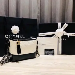 CHANEL 小號牛皮金銀鍊流浪包