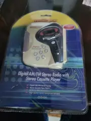 VINTAGE POWERPLAY CS2400 BY CRAIG DIGITAL AM/FM RADIO CASSETTE PLAYER WALKMAN