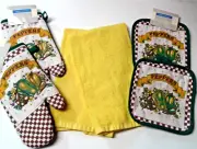 Set Peppers Oven Mitt , Pot Holders ,2 Yellow Dish Towels