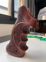 New Craving wood Prof. Target Grip for S&W, K/L ROUND BUTT 686;Close back
