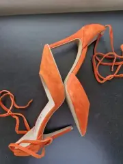 Siren Rust Orange - Pointy Stilleto Size 6