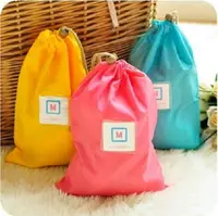 在飛比找樂天市場購物網優惠-韓國收納 防水旅行收納袋 衣物整理袋(M號)