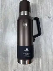NWT Stanley The Forge Collection Foundry Vacuum-Insulated Thermal Bottle 1.4 qt.