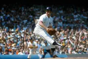 Pitcher Sparky Lyle New York Yankees pitches at a Major League Bas- Old Photo 1