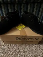 Bearpaw Boots Size 7 Skye Black, New with box