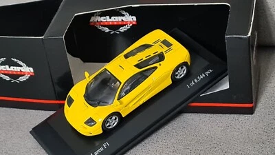 1/43 Minichamps McLaren F1 Street Car in Yellow