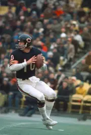 Bobby Douglas Chicago Bears drops back to pass v the San Francisc- 1974 Photo 8