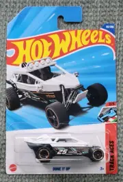 Hot Wheels Dune It Up White 2025 92/250 Track Aces 2/5