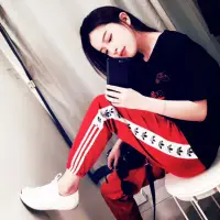 在飛比找蝦皮購物優惠-Adidas 愛迪達 紅色 側邊串標 縮口褲 運動褲 男女 