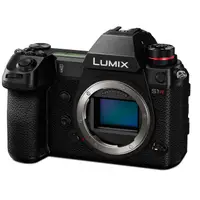 在飛比找PChome24h購物優惠-Panasonic LUMIX S1R 單機身 (公司貨)