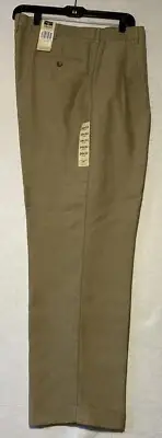 Dockers Pants Mens Tan Classic Fit Pleated Front 34x32/ 29-43