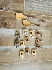 Wooden Safari themed Salad serving utensils set With 12 Matching Napkin Rings