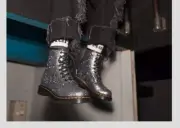 DR. MARTENS 1460 METALLIC SPLATTER SUEDE LACE UP BOOTS MSRP$190 Creative Design