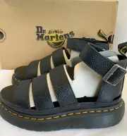 Dr. Martens Clarissa II Quad Womens Size 9 Leather Platform Black Sandals NEW!