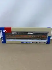 HO WALTHERS 932-9093 BUDD 48 SEAT VISTA DOME COACH GREAT NORTHERN EMPIRE SCHEME