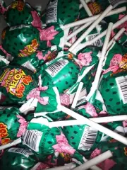 10 x 18.6g CHARM's Bubble Gum Candy Filled Watermelon Flavour Blow Lollipops