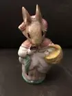 Royal Doulton Beswick Beatrix Potter MRS. RABBIT (P1200) Figurine