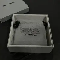 在飛比找Yahoo!奇摩拍賣優惠-【雯雯代購】Balenciaga 耳釘 簡單大方 大牌金質感