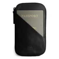 在飛比找momo購物網優惠-【Alto】皮革手機收納包 / 護照包 - 渡鴉黑(手機保護