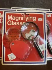 Vintage Toy Plastic Folding Magnifying Glass w/hand held two pieces pic ‘n’ save