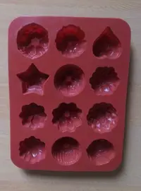 在飛比找Yahoo!奇摩拍賣優惠-矽膠手工皂模 手工皂模具 皂模 巧克力模  製冰模(12格單