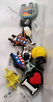 CROC CHARMS 12 Total